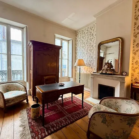 別荘 La Maison De La Glycine *