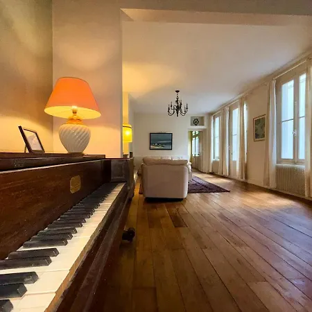 La Maison De La Glycine 別荘 ロシュフォール