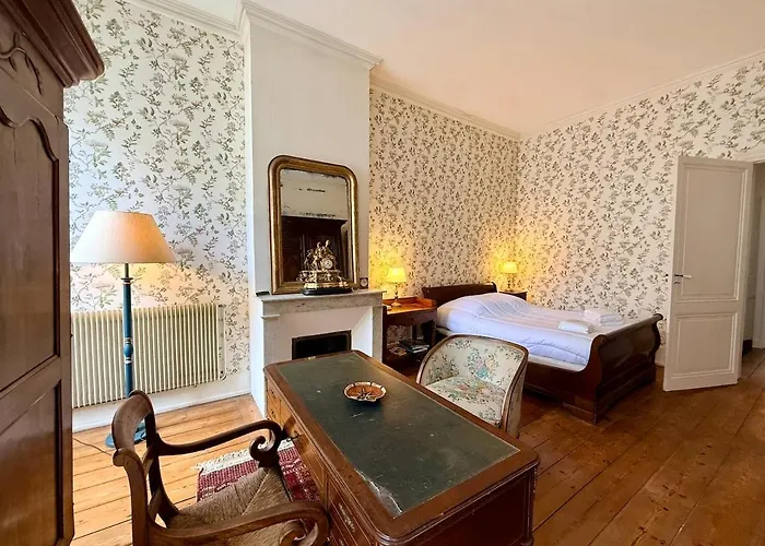 度假居 La Maison De La Glycine 罗什福尔